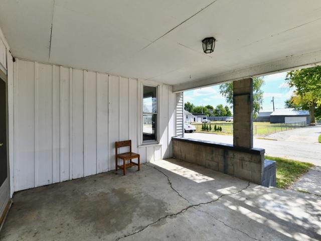 208 E Sherman Street