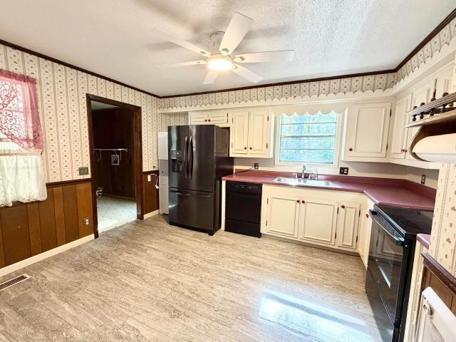 208 Eagle Circle
