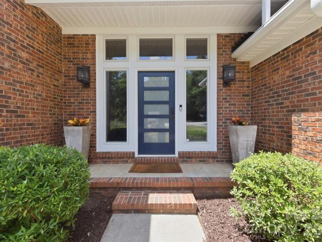 208 Kelly Court