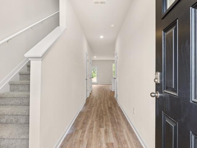 208 Kenmore Circle