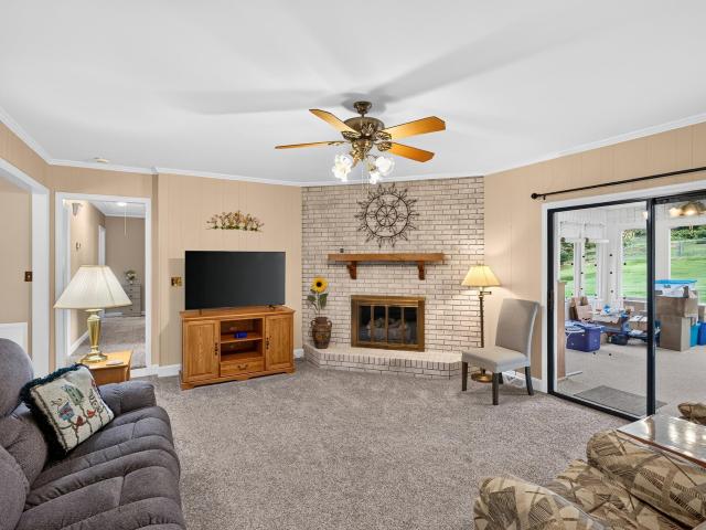 208 Holly Road