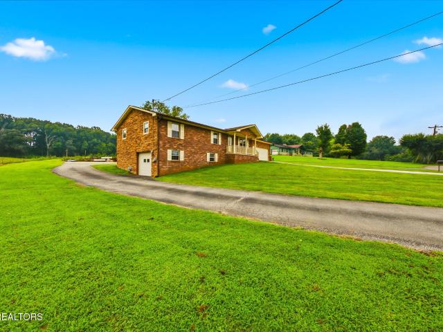 208 Overlook Drive