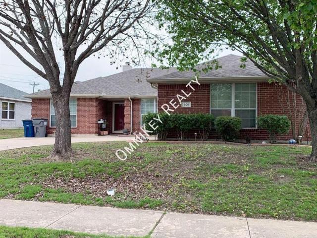 208 N Rolling Meadows Dr, 3 beds, 2 full baths
