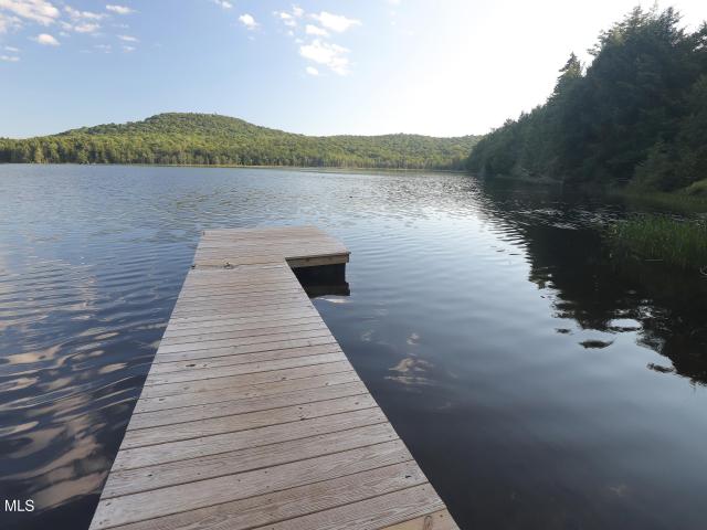 208 N Stoner Lake Road