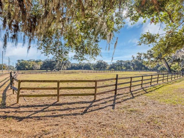 208 NE 70th St, Ocala, FL 34475 | MLS #OM691016