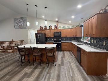 208 S Delaware Ct, Fulda, MN