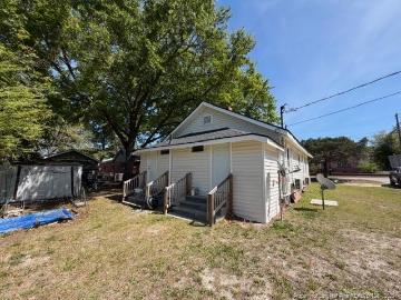 208 Scarborough St, Unit A, Spring Lake, NC 28390 | MLS #LP764381