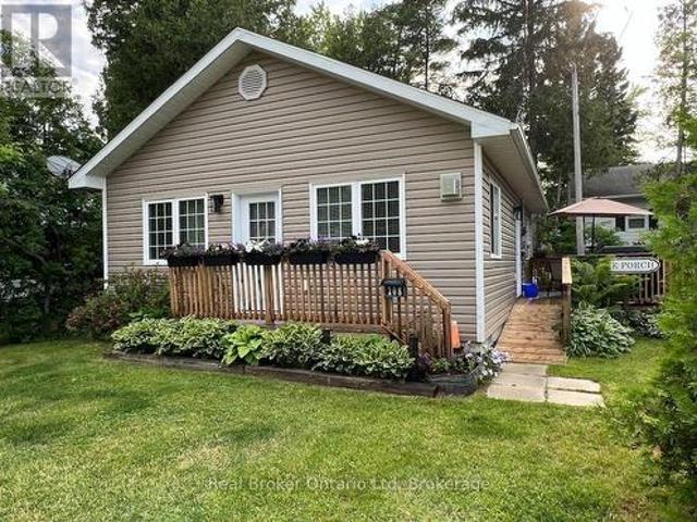 208 Second Avenue S, South Bruce Peninsula, ON, N0H 2G0 house for sale | Listing ID X13138 | Royal LePage