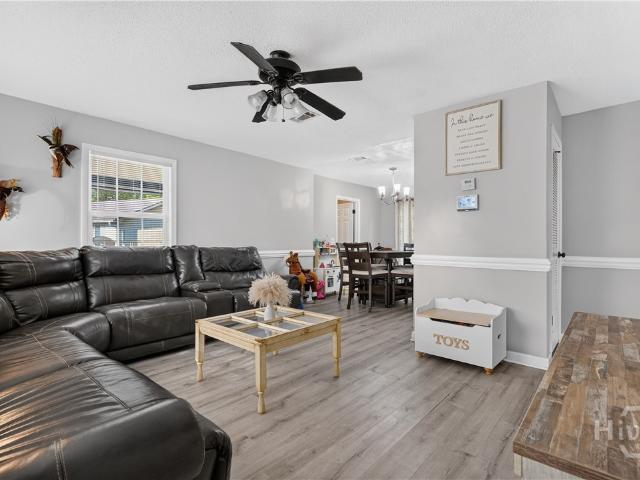 208 Pineneedle Court