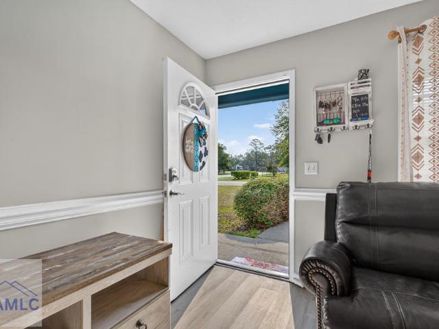 208 Pineneedle Court