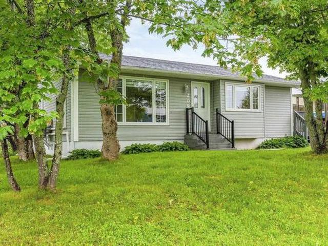208 Prince Street, Lower Sackville, NS, B4C 1L5 house for sale | Listing ID 202615 | Royal LePage