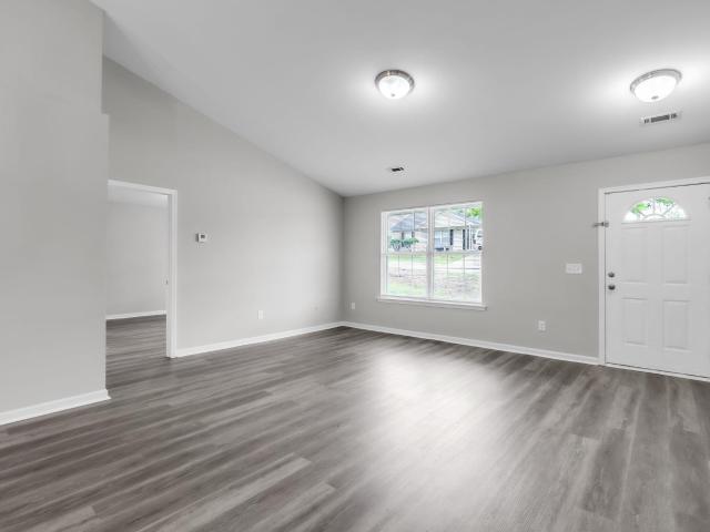 208 Riverbreeze Road