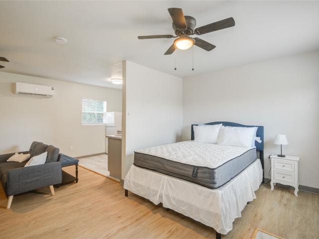 208 W 2nd St, Sweeny, TX 77480 | MLS #15140