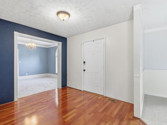 208 W Brown Street