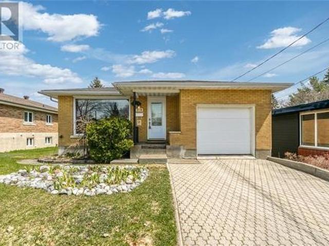 208 Tanguay Avenue, Sudbury, ON, P3C 5G4 house for sale | Listing ID 2127 | Royal LePage