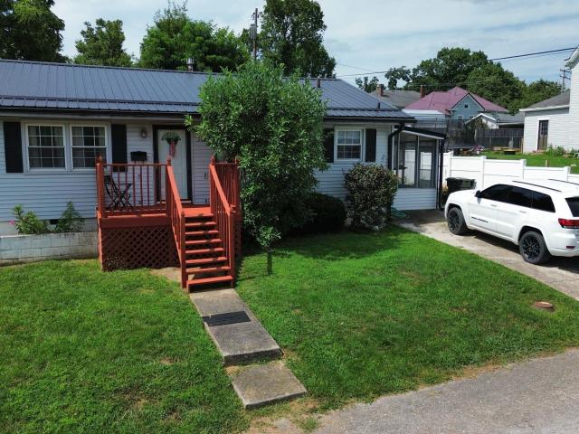 208 Tureman Avenue
