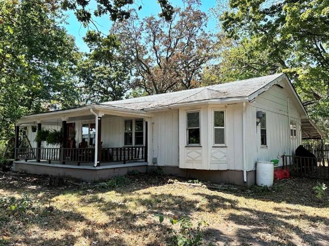 2096 S 2500 Road