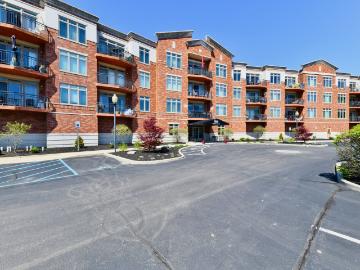 20971 Shoreline Ct, Unit 302, Noblesville, IN 46062 | MLS #22087