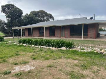 House to rent in Yorke Peninsula - Parking