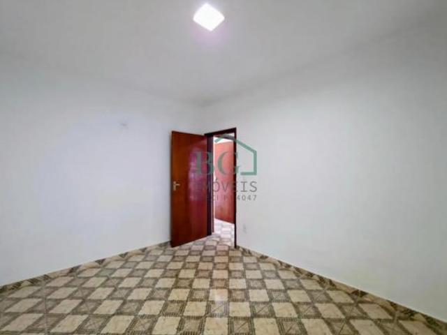 20993 Parque São Sebastião Casa á venda em bairro residencial em Poços de Caldas/MG