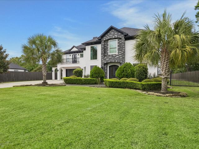 20994 Briar Cove Circle