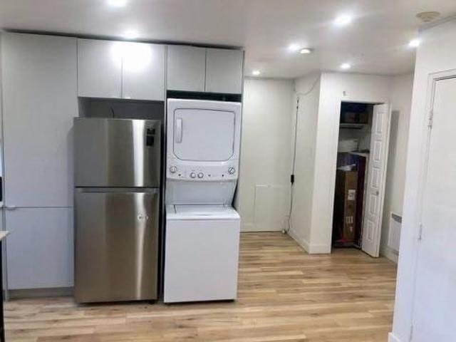2090 Rue Wellington 4 Apartment for Rent