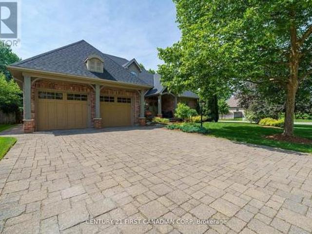 2091 Valleyrun Boulevard, London North R, ON, N6G 5M7 house for sale | Listing ID X14052 | Royal LePage