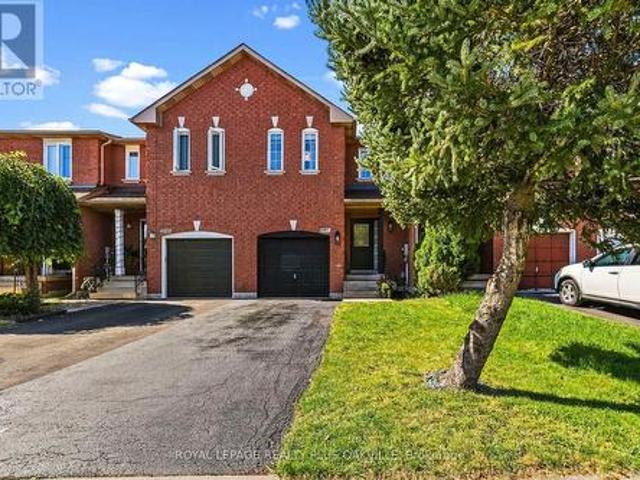 2093 Golden Orchard Trail, Oakville, ON, L6M 3W8 house for sale | Listing ID W13776 | Royal LePage