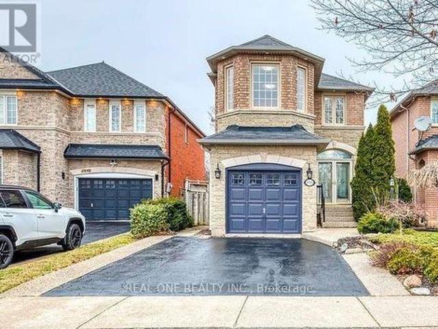 2093 Shorncliffe Boulevard, Oakville, ON, L6M 3N8 house for sale | Listing ID W14098 | Royal LePage