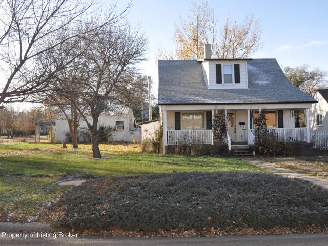 209 3rd Avenue W