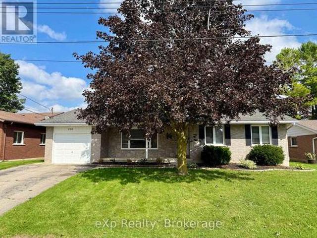 209 15Th Avenue, Hanover, ON, N4N 3E1 house for sale | Listing ID X13740 | Royal LePage