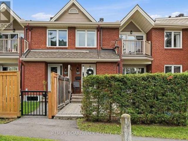 209 1 Cabaret Lane, Ottawa, ON, K4A 2H1 townhouse for sale | Listing ID X14099 | Royal LePage