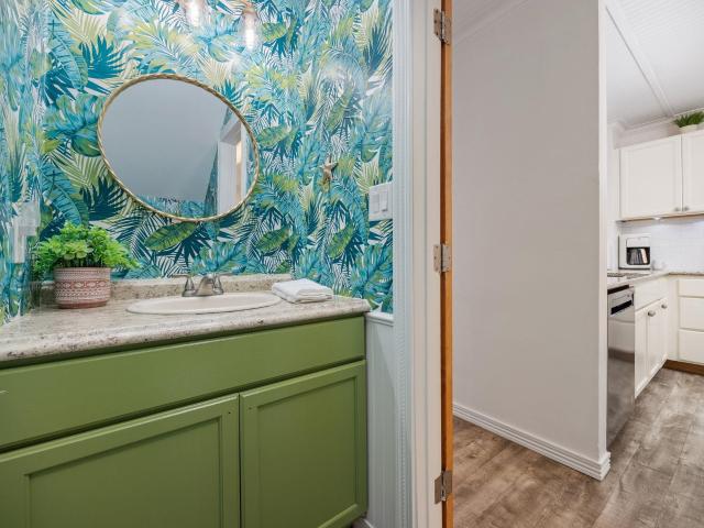 209 75th Ave. N 10