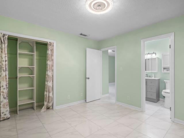 209 Cedar St. C 5