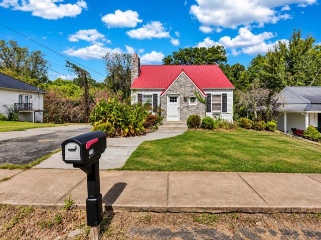 209 Church St
