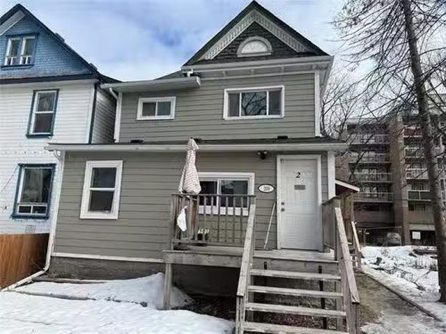 209 Balmoral St, Winnipeg, MB, R3C 1X7 commercial for sale.