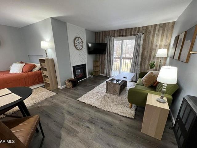 209 E Valley Point Ln Unit C802, Claysburg, PA 16625