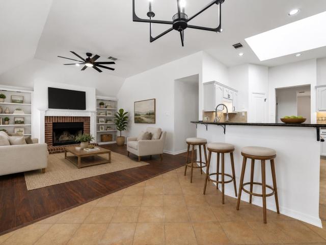 209 El Rio Dr