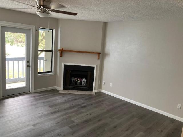 209 Forest Hills 228