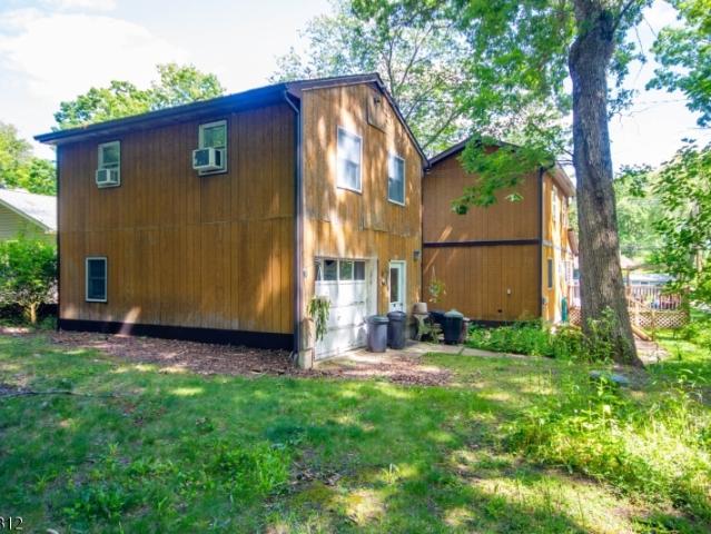 209 Fairview Ave