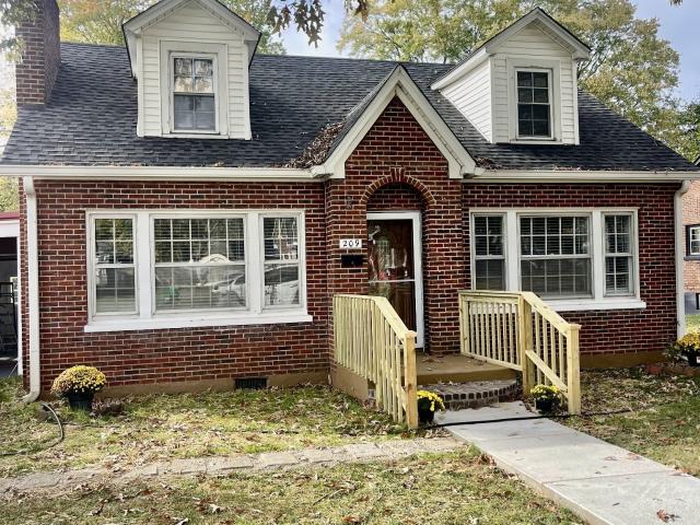 209 Frank St