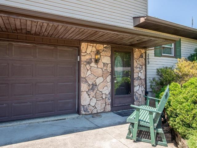 209 Highland Avenue
