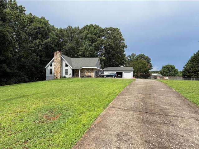 209 Hiram Way