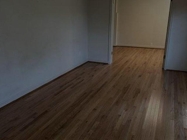 209 Oakridge Drive