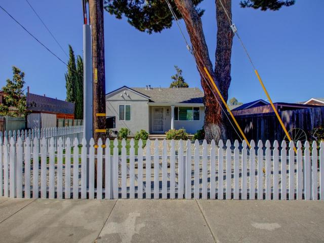 209 McCreery Ave, San Jose, CA 95116 | MLS #ML82041