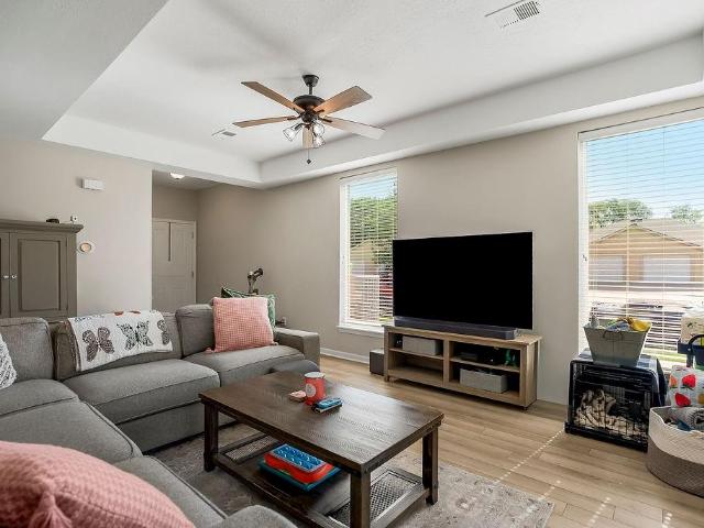 209 N 6th Terrace