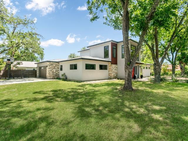 209 N Elk St, Fredericksburg, TX 78624 | MLS #104783