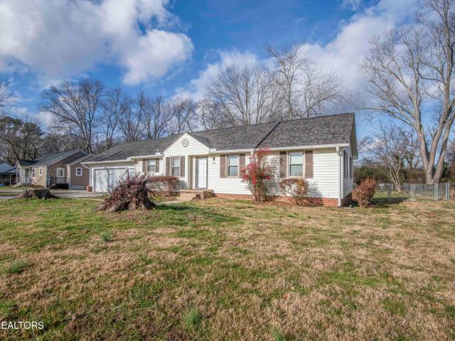 209 N Laurel Circle