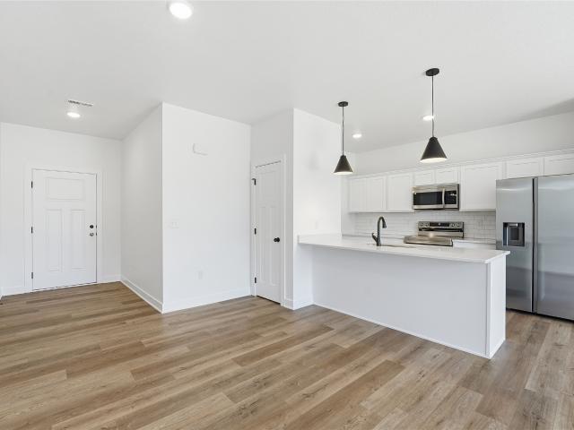209 NW Waverly Drive