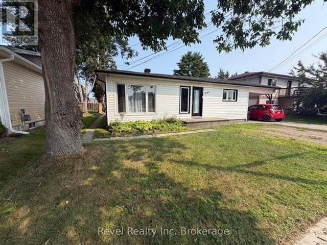 209 Salter Street, West Nipissing Sturgeon Falls, ON, P2B 3B5 house for sale | Listing ID X13695 | Royal LePage